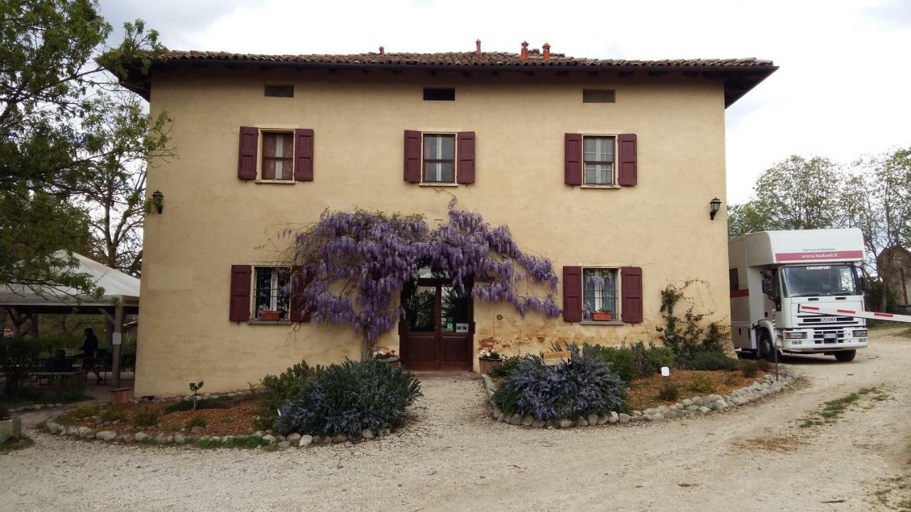 Agriturismo Montevecchio Isolani Monte San Pietro Bagian luar foto
